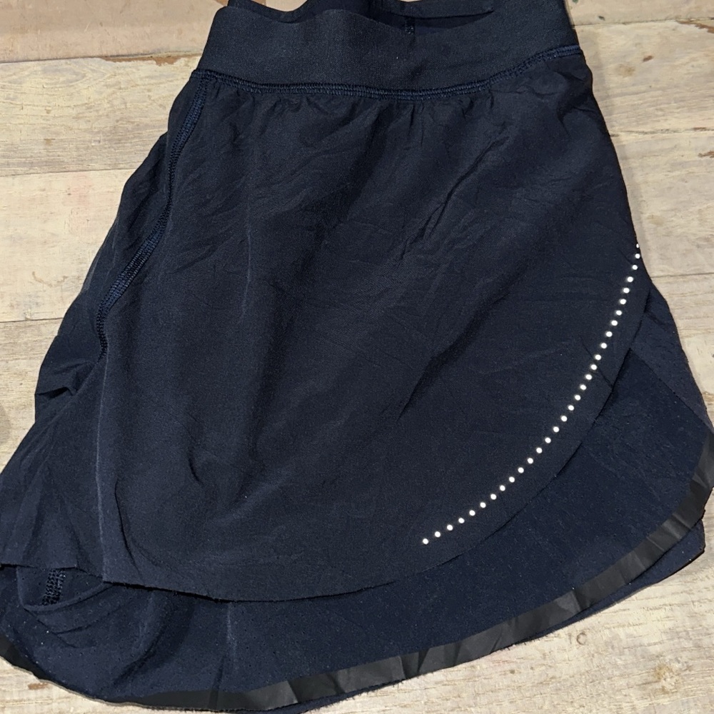 Lululemon Women's Navy Short size 10 authentic